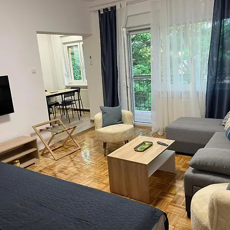 Daire Ravena 2 Palić